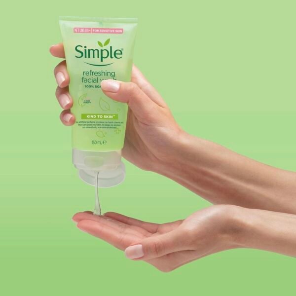 Simple Kind to Skin Refreshing Facewash Mild Face Wash for Sensitive Skin - Image 5